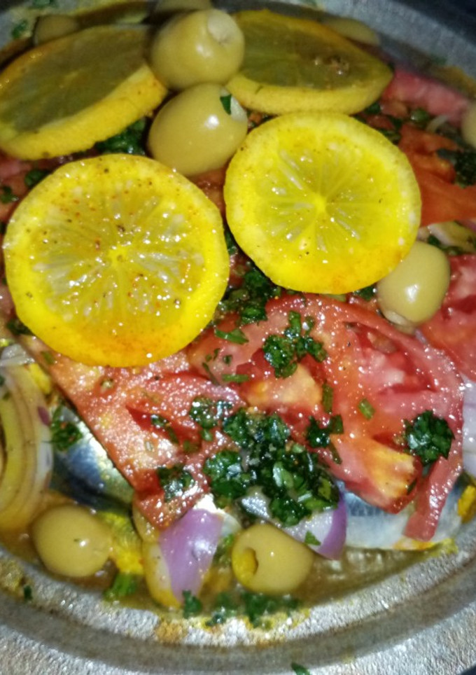 صورة لوصفة طاجين بسمك السردين مع الخضر 😋👌
