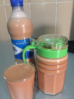 A picture of Tigernut drink (kunun aya 4 women).