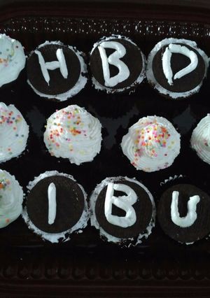 Foto resep Super Easy & Simple Birthday Cupcake