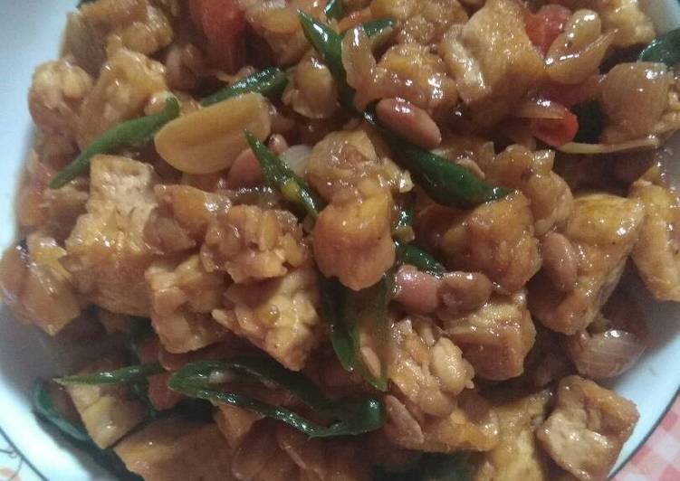 Tahu tempe tauco pedas gurih