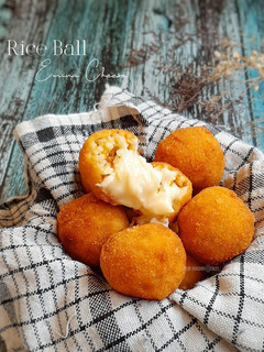 Foto resep 281. Rice Ball Chesse Emina Melted