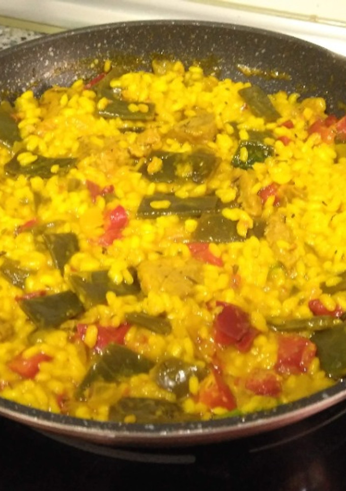 Una foto de Arroz guisado con solomillo y judías verdes