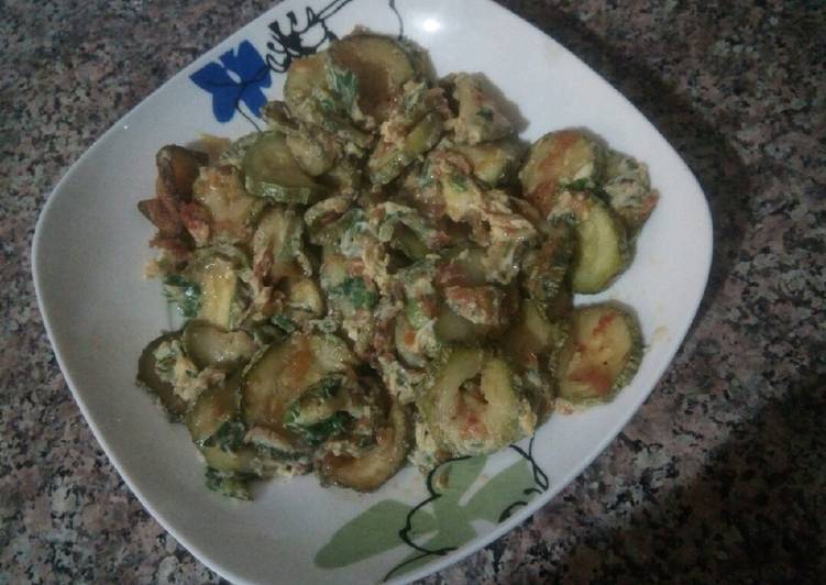 Omelette aux courgettes
