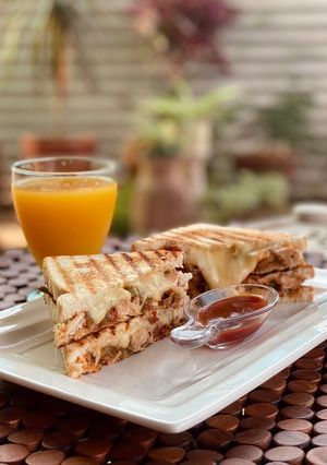 A picture of Chicken Cheese Fajita Sandwich.
