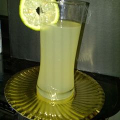 A picture of Lemon juice.