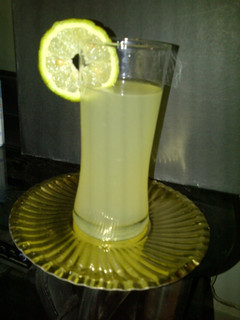 A picture of Lemon juice.