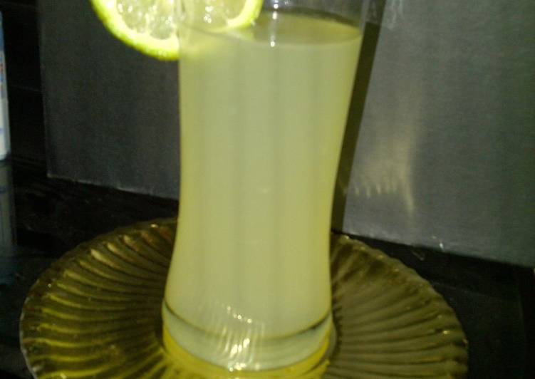 Simple Way to Prepare Speedy Lemon juice