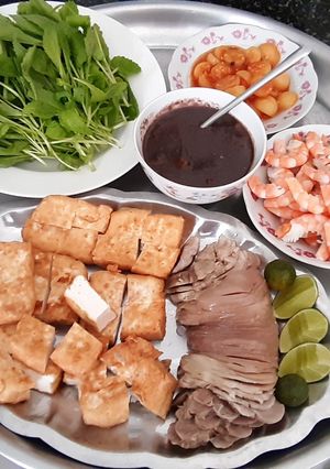 Hình của món Bắp giò.tôm sú.đậu chiên giòn chấm mắm thơm lừng.