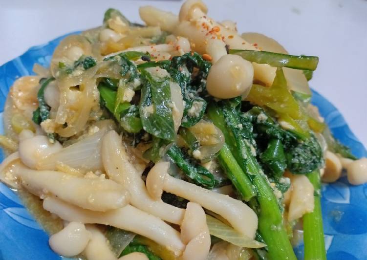 Recipe of Ultimate Stir fry white beech mushroom(bunapi-shimeji)