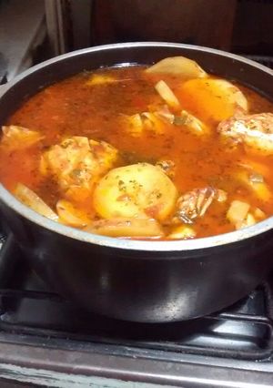 Una foto de Bacalao con papas y garbanzos