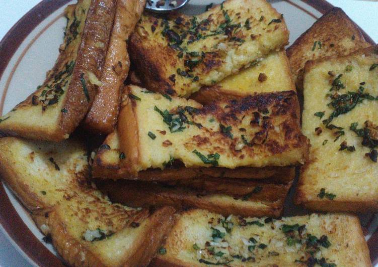 Rahasia Membuat Garlic bread kw yang Bikin Ngiler