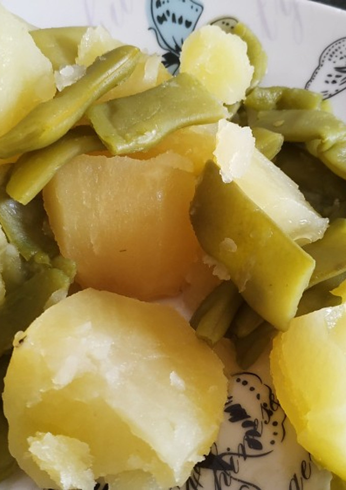 Una foto de Judías verdes con patatas al vapor en Olla GM