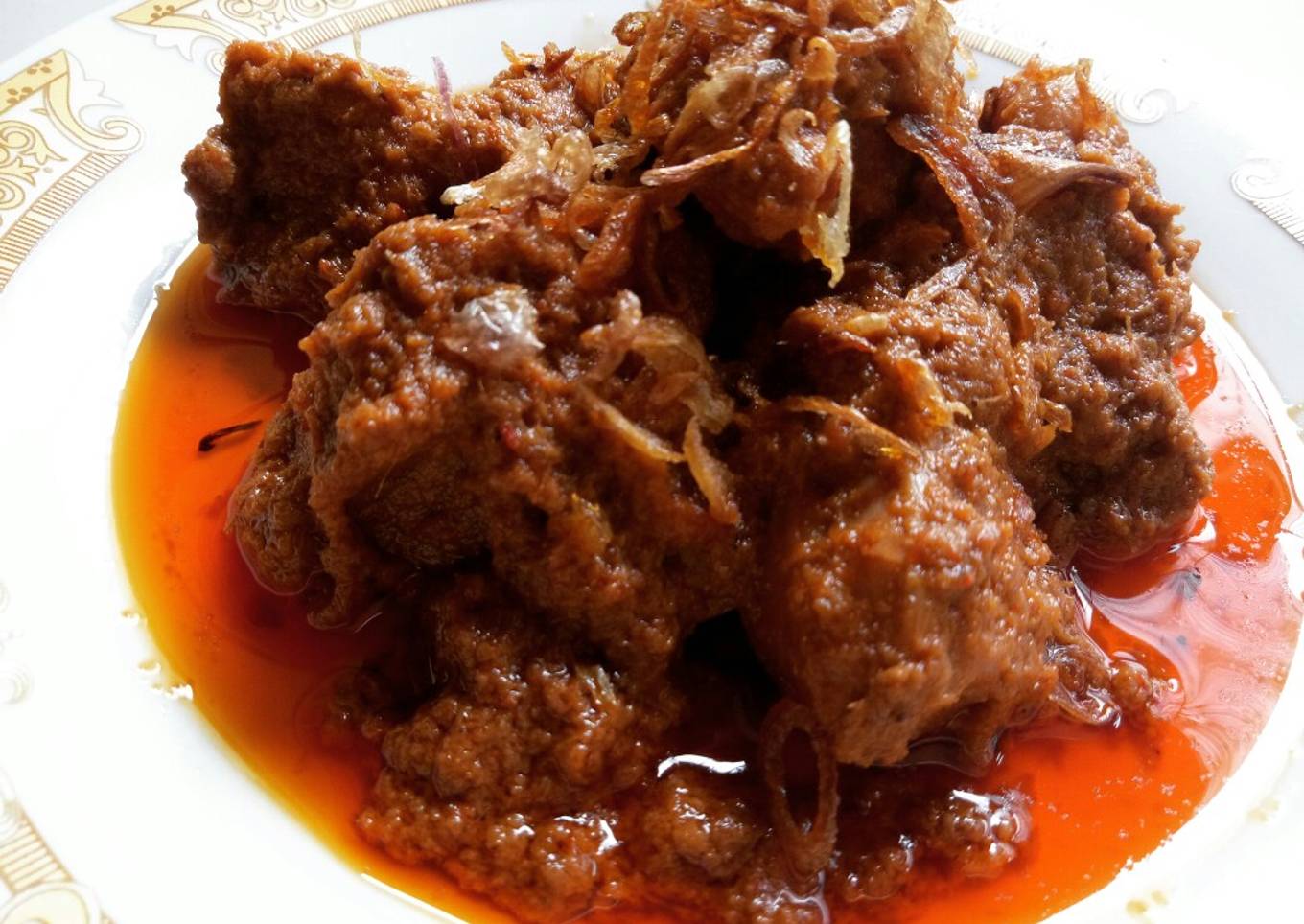 Rendang daging sapi