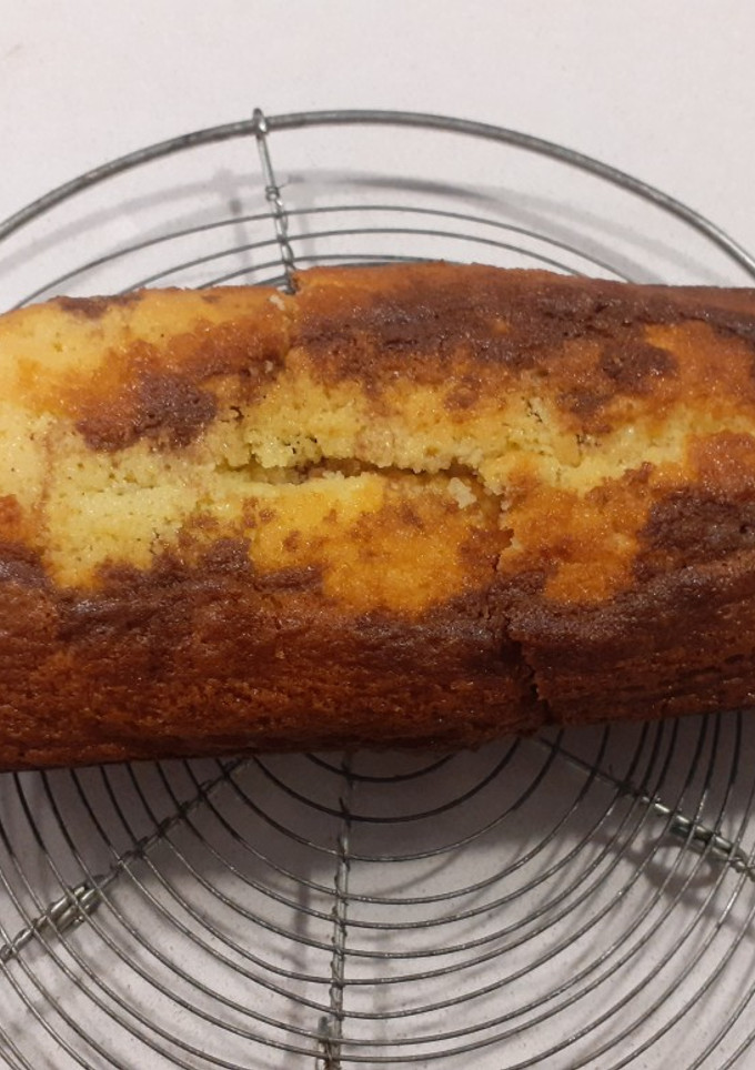 Una foto de Torta marmolada/ vainilla/chocolate. Fácil y económica