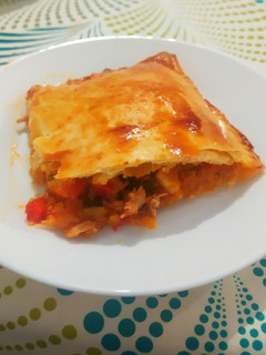Una foto de Empanada de atún