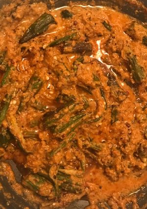 A picture of Dhaba style Bhindi Masala.