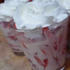 A picture of Strawberry & Crème.
