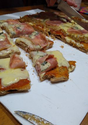 Una foto de Pizza con harina integral