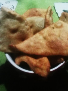 Una foto de Sopaipillas con ajo y orégano
