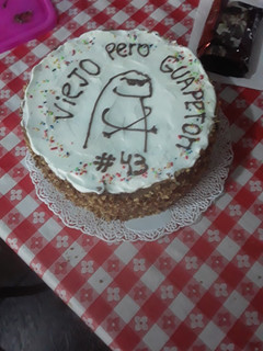 Una foto de Bizcochuelo de chocolate súper sencillo