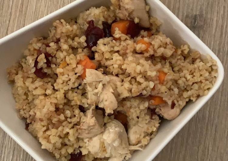 Une pot boulgour au poulet carottes et cumin au Cookeo