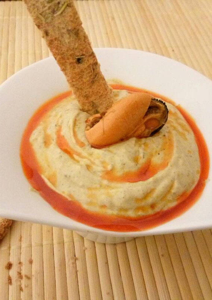Una foto de Dip de Mejillones