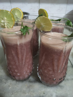 A picture of Mixed fruit juice.