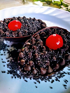 Una foto de Huevos de Pascua rellenos a puro chocolate !!