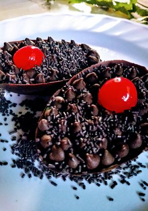Una foto de Huevos de Pascua rellenos a puro chocolate !!