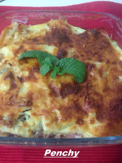Una foto de Pastel de morcilla y calabacín gratinado