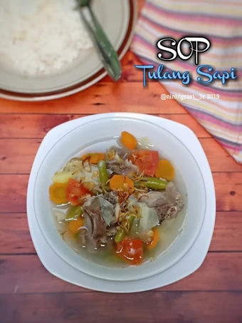 Langkah Mudah untuk Membikin Resep Sop Tulang Sapi yang Uenak Anti Ribet, Bisa Manjain Lidah