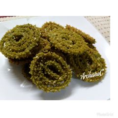 A picture of Rawa Palak Chakli.