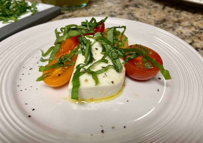 Simple Way to Prepare Gordon Ramsay Fine Caprese Salad