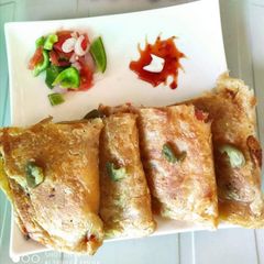 A picture of Pizza paratha.