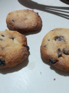 A picture of Butter Chocolate Chip Cookie.