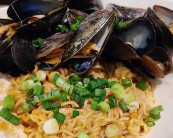 Unique Cuisine Spicy Peanut Butter Ramen with Mussels Delicious