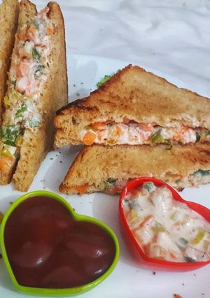 A picture of Veggies sandwich.