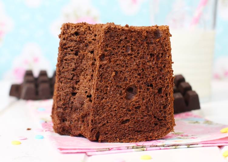 Bizcocho de chocolate esponjoso
