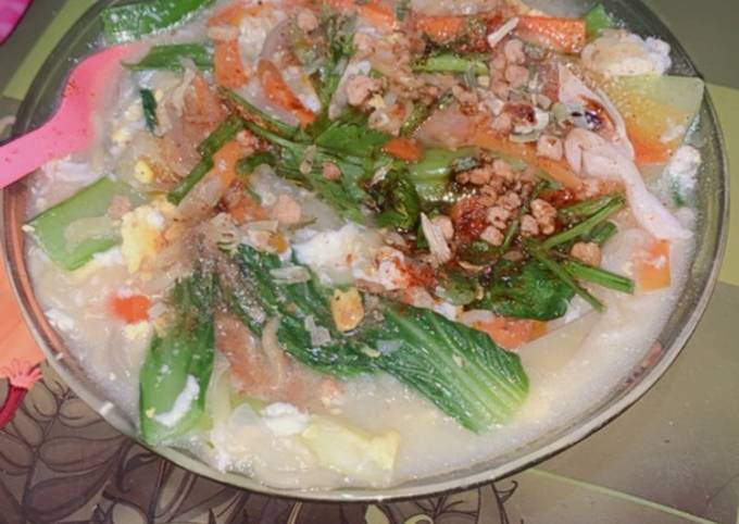 Cara membuat Mie Soto Banjar Limau Kuit Penuh Sayur Cara membuat Mie Soto Banjar Limau Kuit Penuh Sayur