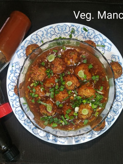 વેજીટેબલ મન્ચુરિયન વીથ ગ્રેવી (Vegetable Manchurian Gravy Recipe In Gujarati) રેસીપી મુખ્ય ફોટો