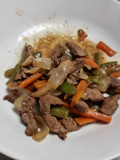 Una foto de Carne al estilo oriental con verduras