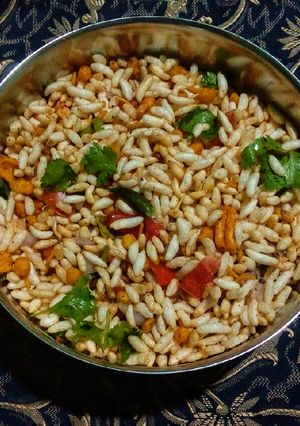 A picture of Jhal Muri.