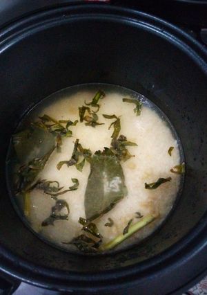 Foto resep Nasi Daun Jeruk Magic Com