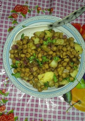 A picture of Chana CHAAT.