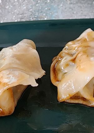 Hình của món Bánh mandu tôm thịt áp chảo (sủi cảo Hàn Quốc).
