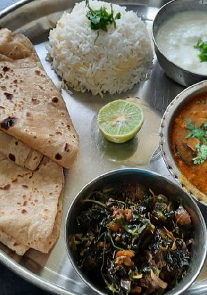 A picture of Veg lunch thali.