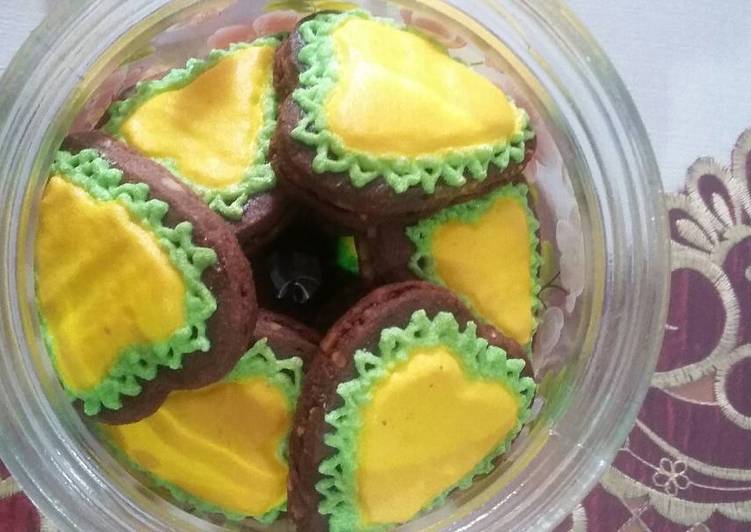 Kue Kering Hias Silverqueen Karawo