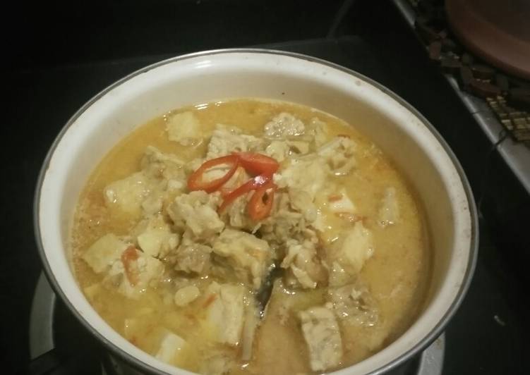 Resep Tahu tempe masak santan pedas yang Enak Banget