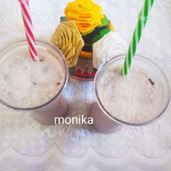 A picture of Black current shake.