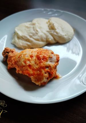 Paprikás tejfölben sült csirkecomb 🍗 recept fotója